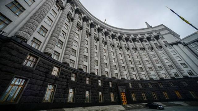 Кабмін розширив перелік дозволених під час карантину видів діяльності