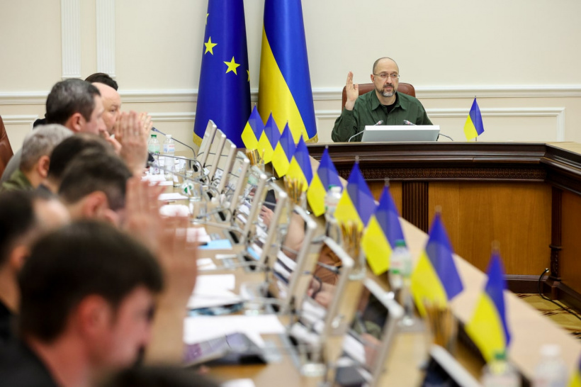 Прем’єр-міністр: Уряд передав понад 170 заправок Glusco в управління «Нафтогазу»