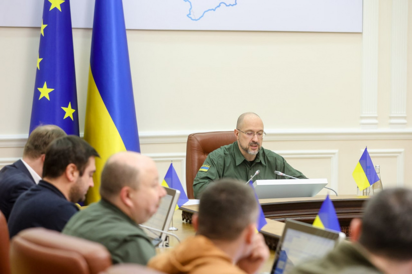 Прем’єр-міністр: Усе, чим володіє росія в Україні, ми заберемо й направимо на підтримку армії, людей та відновлення країни
