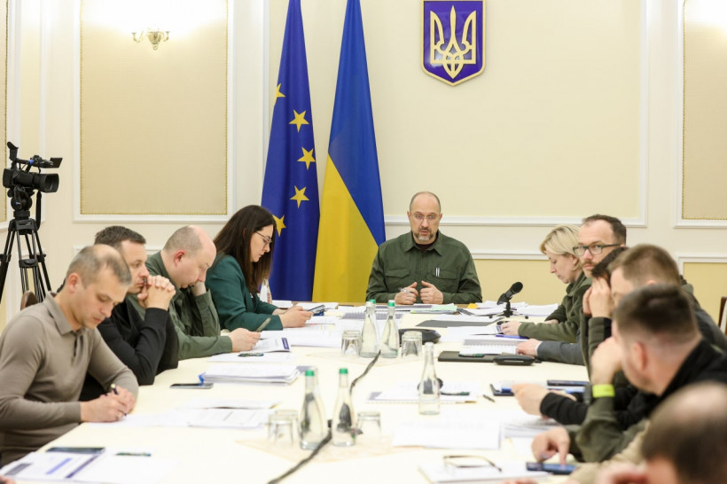 Денис Шмигаль: Уже понад 500 підприємств переміщено в безпечні зони, найбільше з них – переробна промисловість