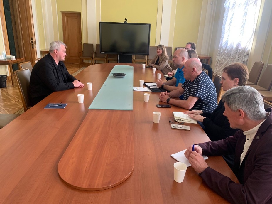 Андрій Сибіга провів зустріч із делегацією Світового конгресу українців