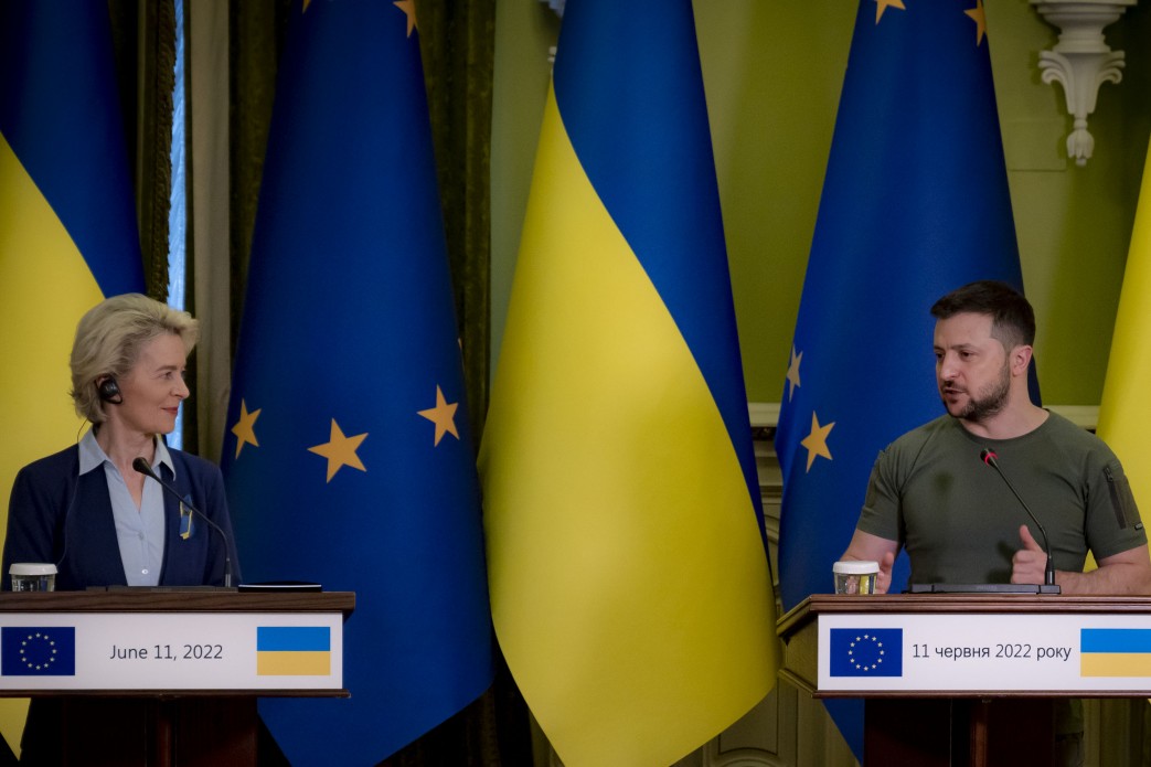 Війна Росії проти України триває, тож потрібен потужний сьомий пакет санкцій – Президент за результатами переговорів з Урсулою фон дер Ляєн у Києві