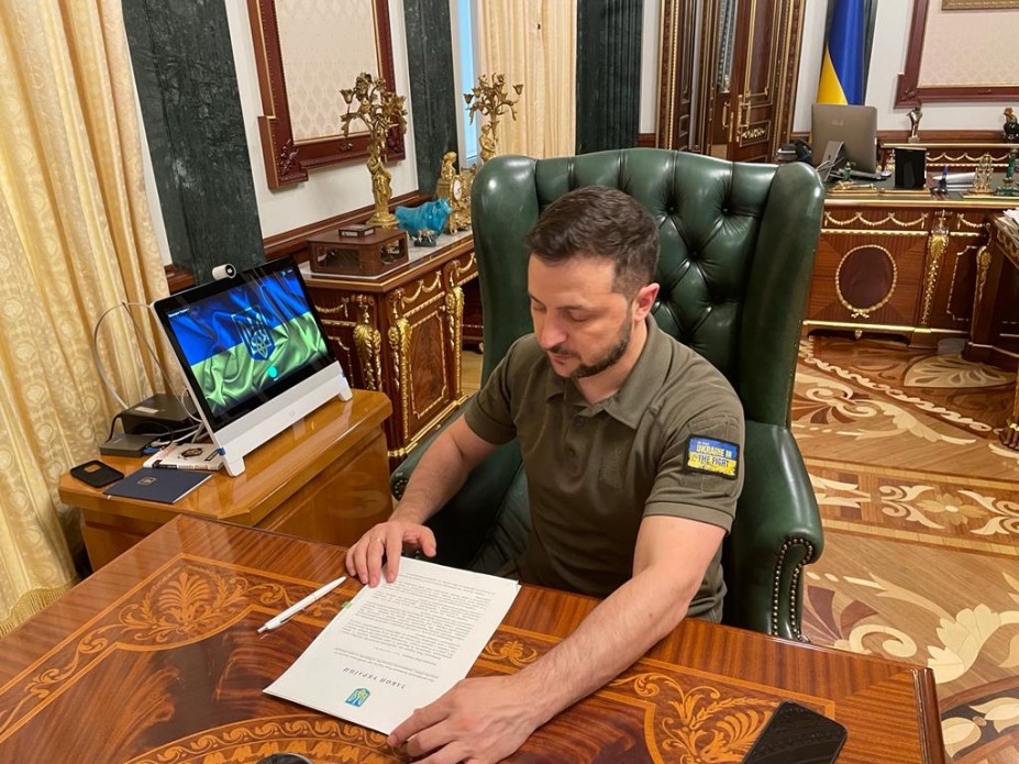 Президент підписав закон про ратифікацію Стамбульської конвенції
