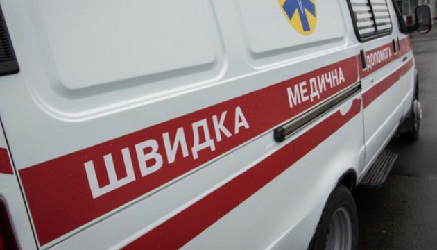 Електрогенератори, рентгенівські апарати та автомобілі “швидкої”: МОЗ отримало майже 700 тонн гуманітарного вантажу