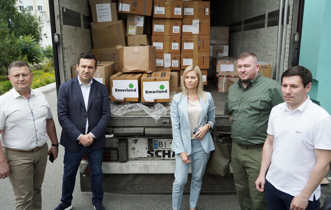 Обласна лікарня імені Скліфосовського отримала гуманітарну допомогу – якісні ліки різного призначення